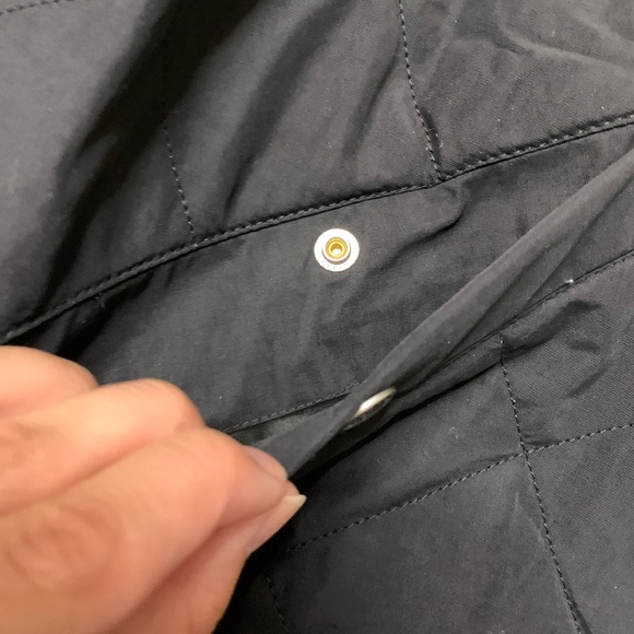 Men’s North Face Vest - Picture 3 of 6